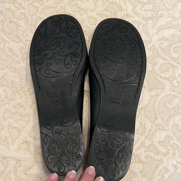 Brighton black flats, Mesa, size 11M.  Like new!! - Picture 4 of 9